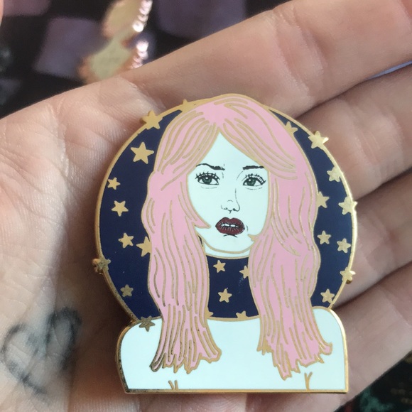 ✨🆕BNWOT! Witchcraft Set Of Enamel Pins! Super cute and unique! ✨ - Picture 14 of 16